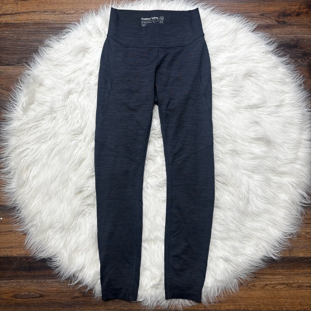 Outdoor Voices TechSweat Leggings in Black Space Dye size Women’s Small
